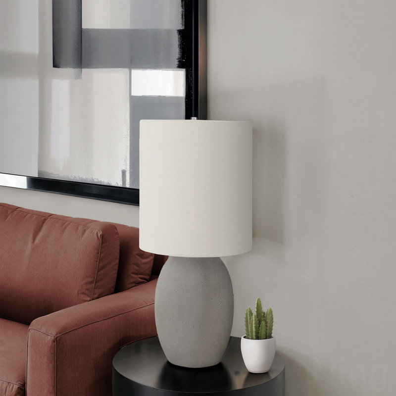 Lampe de table - H 20 po, béton gris, ivoire et abat-jour crème