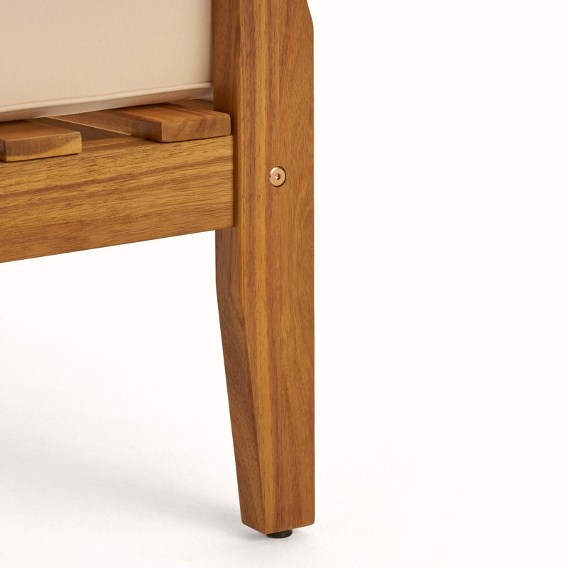 Causeuse et table basse Peyton, parfaite pour les salons confortables et pour recevoir des invités avec style et confort.