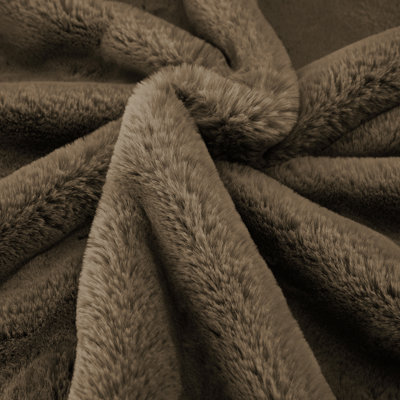 Heavy Faux Fur Throw Blanket