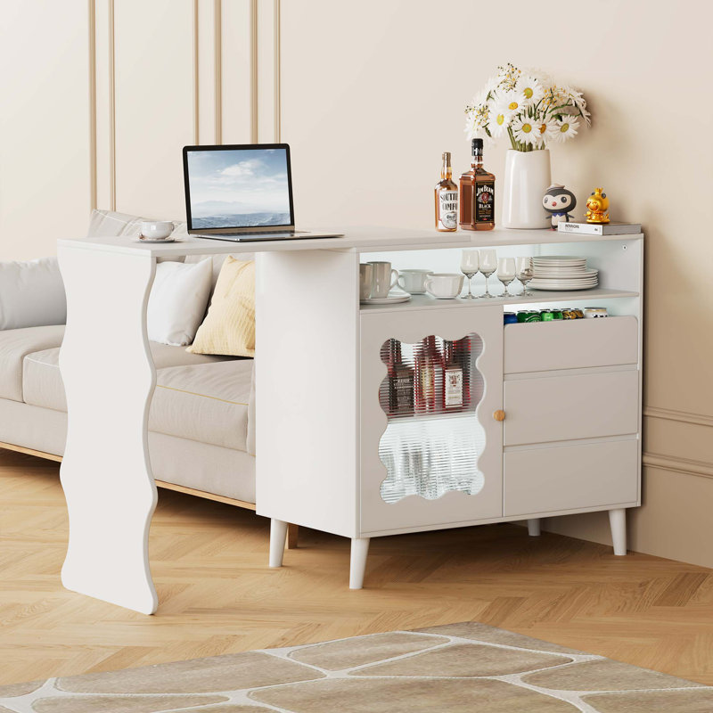 Buffet en L avec plusieurs options de rangement et design moderne