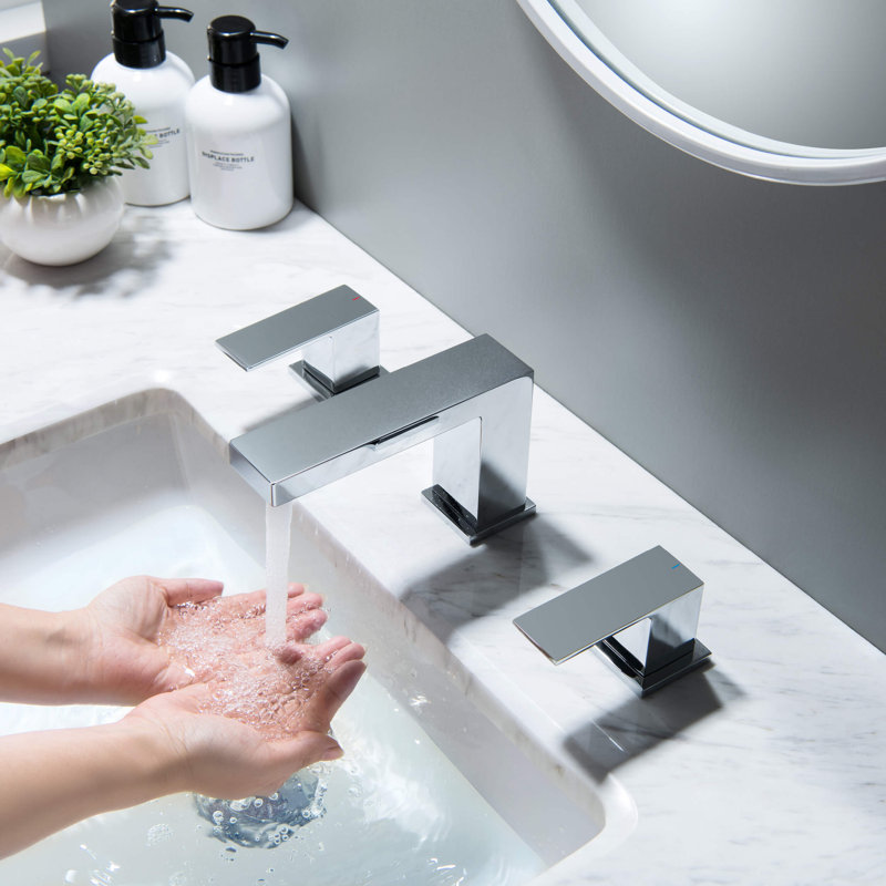 Cube 2-handle Bathroom Faucet with Drain Assembly, Silver
