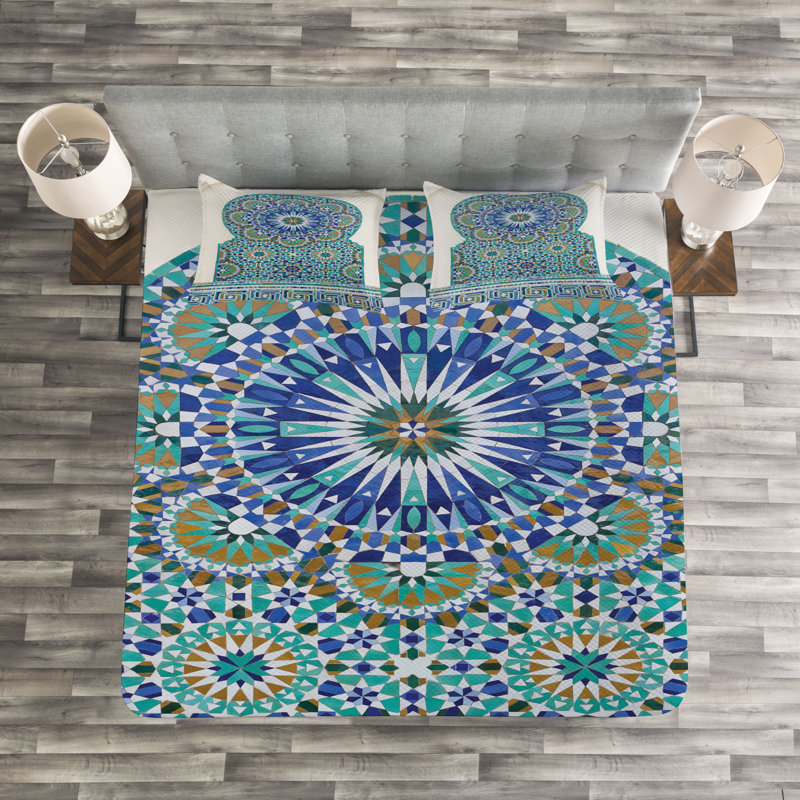 Groningen Geometric Shapes Bedspread with Pillow Shams Included, 220 x 264 cm