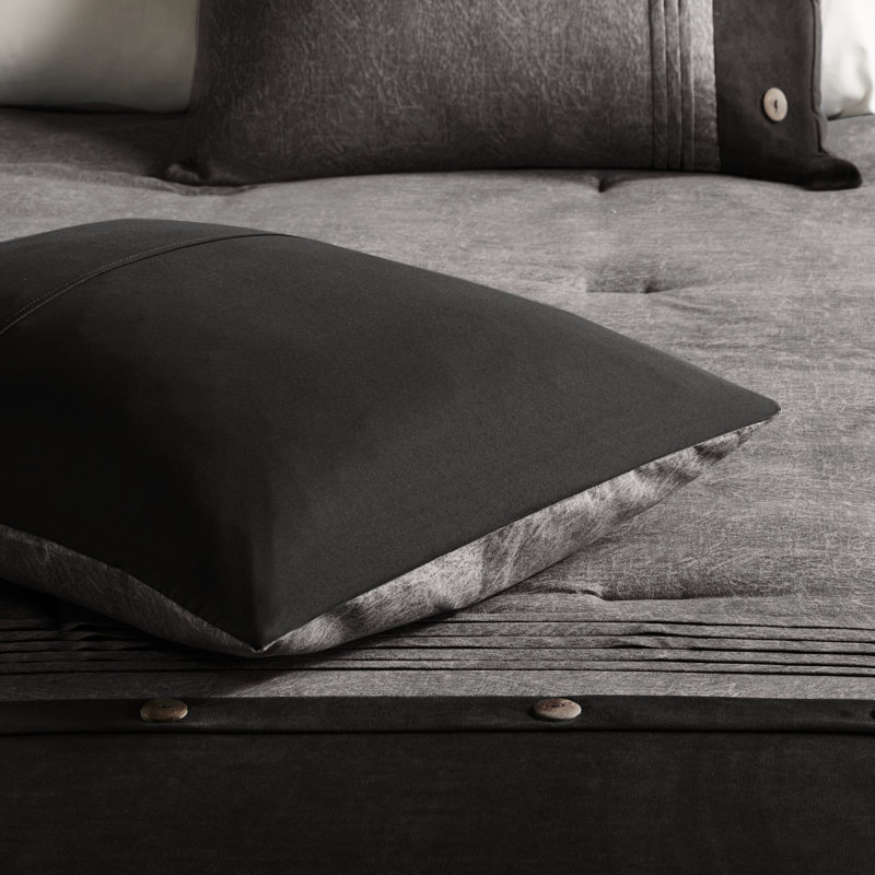Édredon très grand en faux suède gris avec boutons décoratifs et coussins texturés, Très grand avec 6 pièces supplémentaires