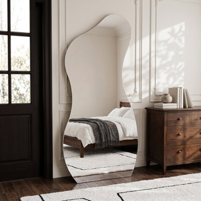 Free Form Mirror