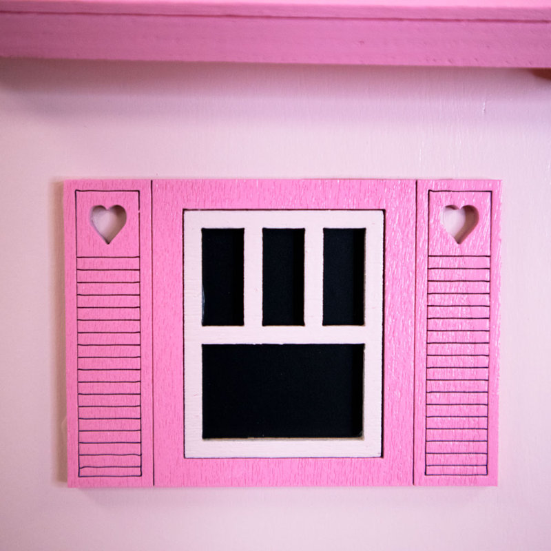 Birds Of A Feather Series M-i-n-n-i-e Cottage 9.5 in x 6.7 in x 6.5 in Birdhouse