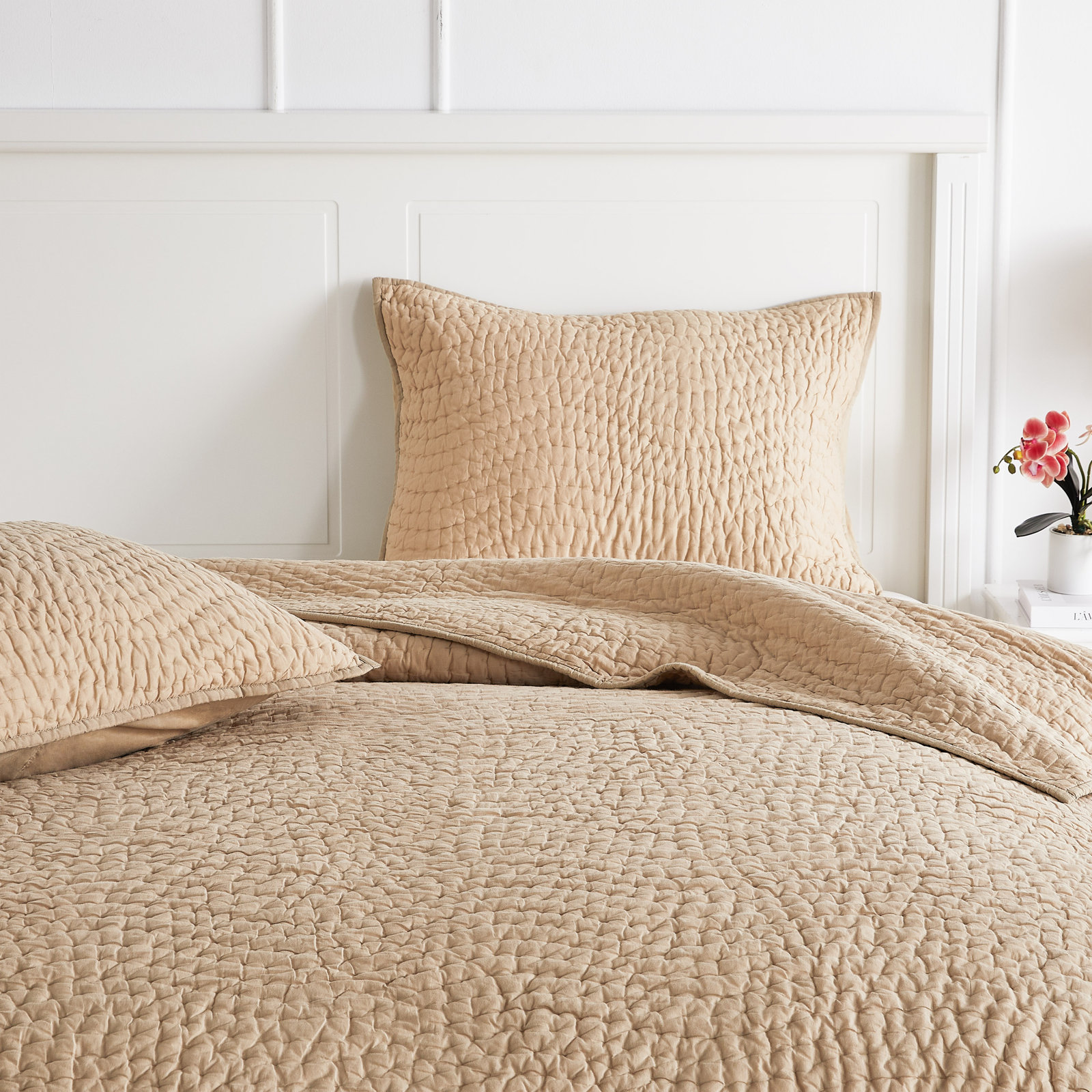 Cotton Wave Hand Stitch Voile Quilt Set, Queen Quilt + 2 Standard Shams, Tan