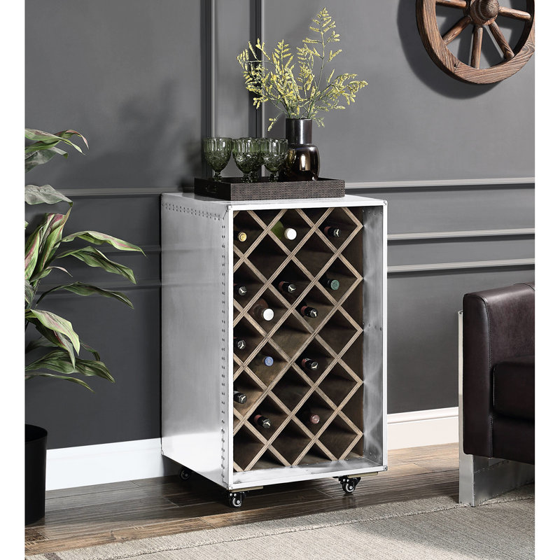 Armoire à vin en aluminium et bois synthétique avec cadre en patchwork à 4 roues, couleur principale argentée, capacité de 23 bouteilles, profondeur de 19,13 po, largeur de 20,59 po, hauteur de 34,42 po, rangement, profondeur de produit, largeur,