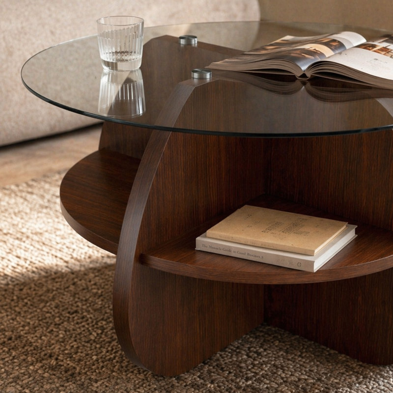 Table basse à structure croisée Creative avec plateau en verre trempé gris et rangement en forme d'éventail de couleur noyer. Parfait pour les salons, comme table basse ou table d'appoint. Idéal pour les petits espaces.