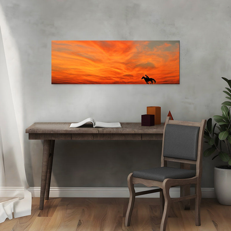 Fiery Sunset Ride, coloré, cheval vibrant, nature, coucher de soleil, art mural, H 12 po x l 36 po