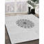 Tapis blanc/noir tissé à la machine-1687132615