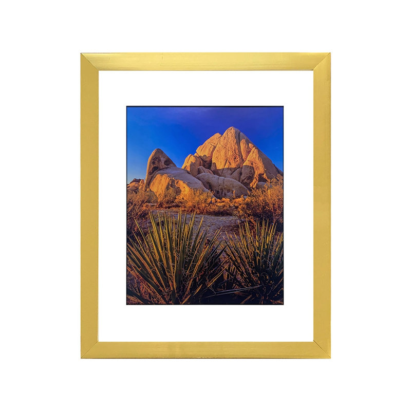 Cadre photo doré 16 po x 20 po avec façade en verre haute définition et noyau en panneau de fibres à densité moyenne