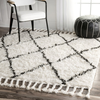Tapis à poil long à motif géométrique noué à la main en laine blanc cassé / gris foncé Twinar