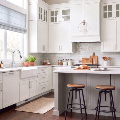 Robinet de cuisine rétractable à poignée simple avec accessoires