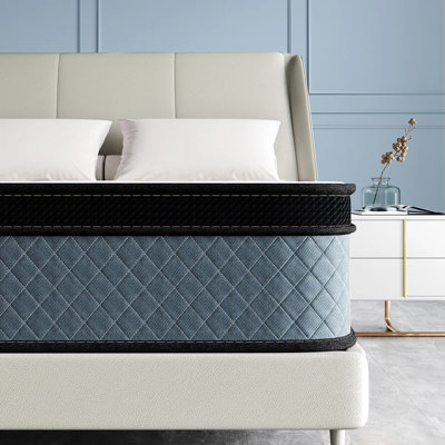 Queen Size Larksville 14'' Medium Memory Foam Pocket Spring Hybrid Mattress
