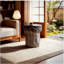 Tables de bout d'extérieur en ciment pour patio, table d'appoint GardenAccent en faux terrazzo, petite table d'appoint ronde ronde pour l'extérieur, tabouret de jardin avec souche d'arbre pour l'intérieur et l'extérieur