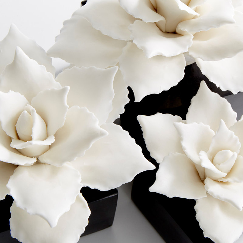 Calendine Landscape & Nature Figurines & Sculptures, 4.75" H x 4" W x 4.5" D