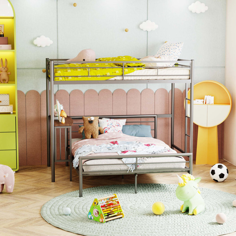Tumlin Metal Bed, Silver