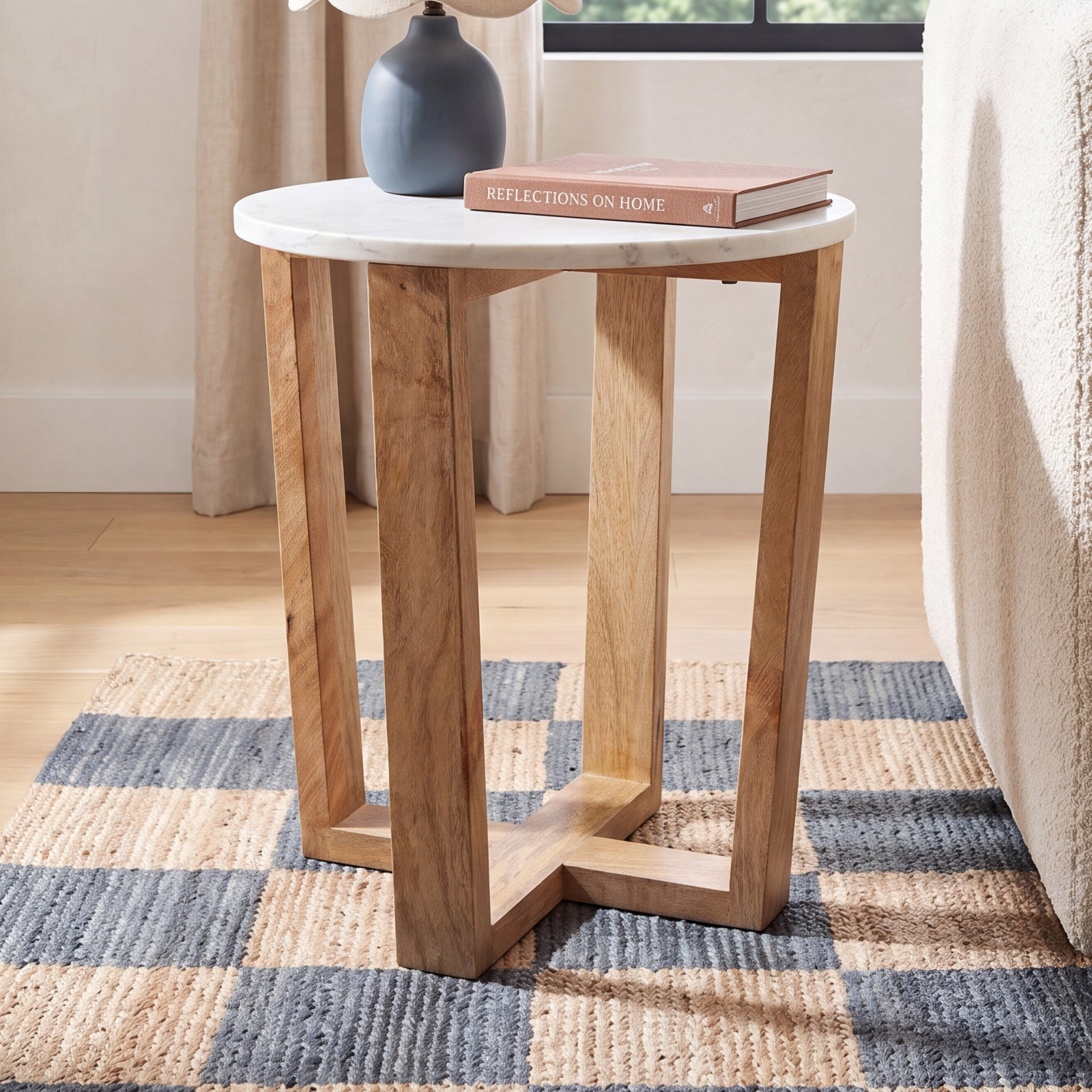 Langer End Table, 20.5" H x 18" W x 18" D