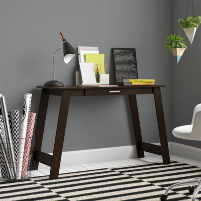 Isatu Computer Desk