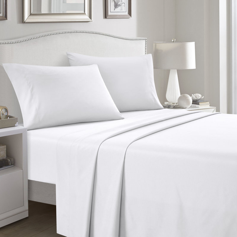  Microfiber / Polyester Sheet Set, Full Sheet Set with Fitted Sheet and 2 Pillowcases, White