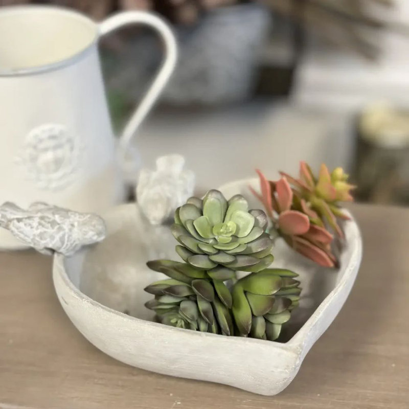 Jardinière en ciment avec accents d'oiseaux amovibles