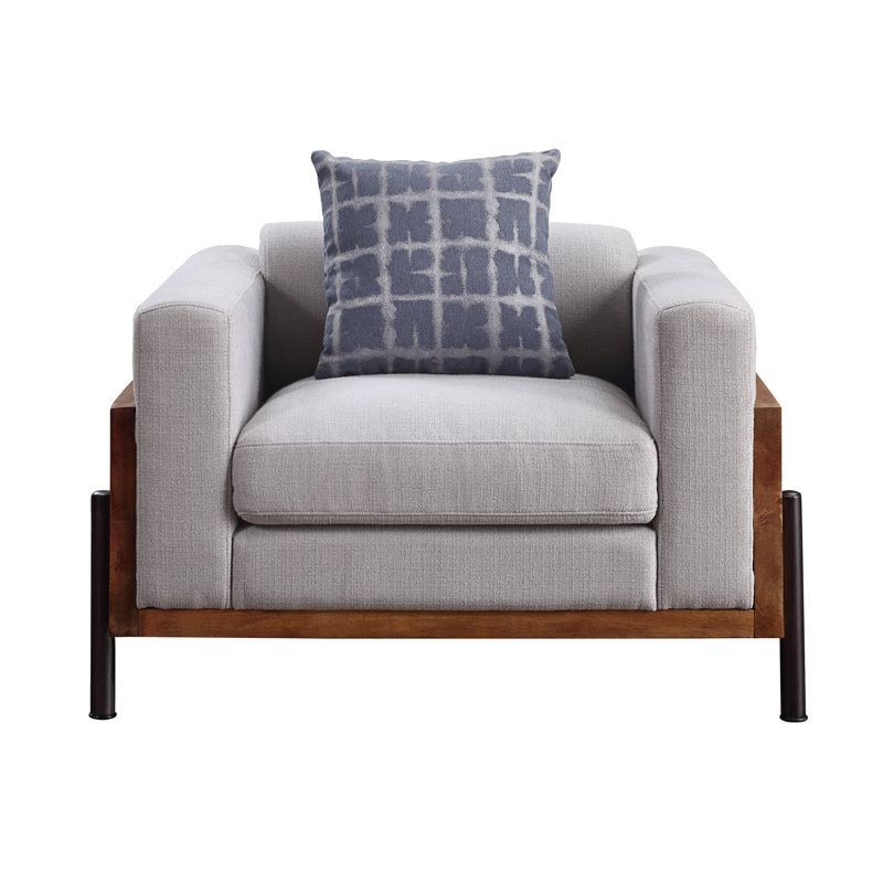 Fauteuil Pelton en tissu et finition noyer avec 1 coussin décoratif