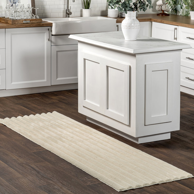 Kai SuperiorWash Stripe Faux Rabbit Machine Washable Area Rug, Rectangle 7'6" x 9'6"