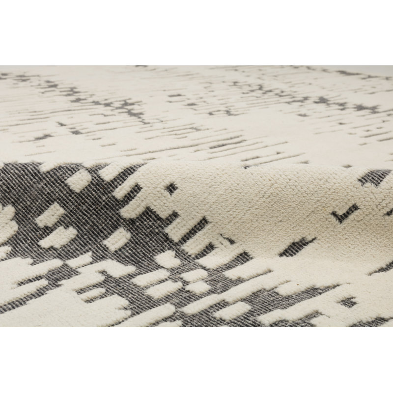 Handmade Cotton and Wool Abstract Area Rug