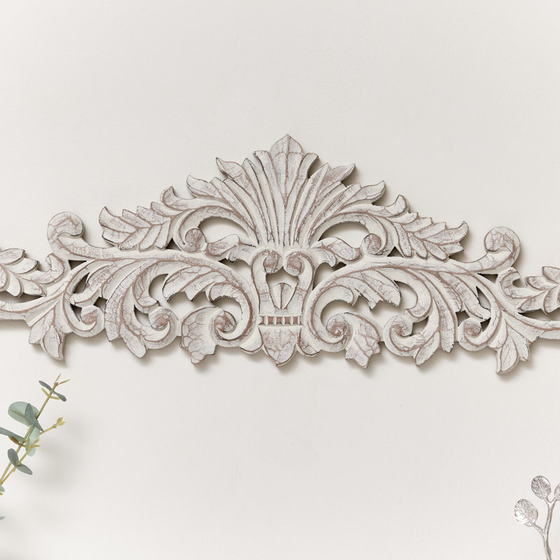 Ashippun Wall Decor, Vintage White Distressed