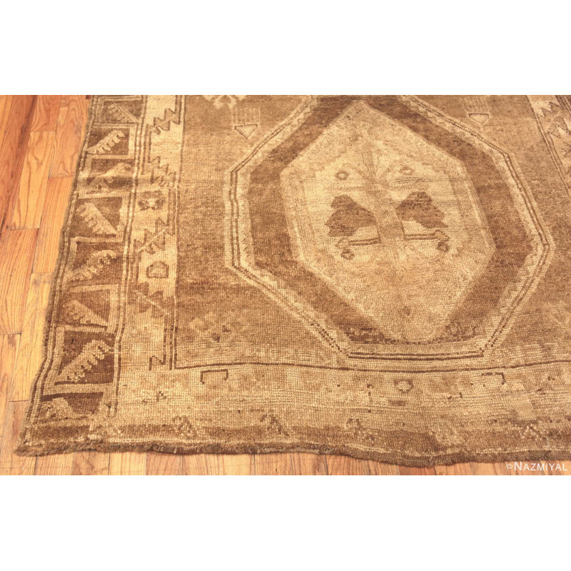 Tapis turc à motif géométrique décoratif tribal