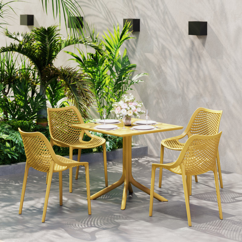 4-Person Outdoor Square Dining Set, Yellow