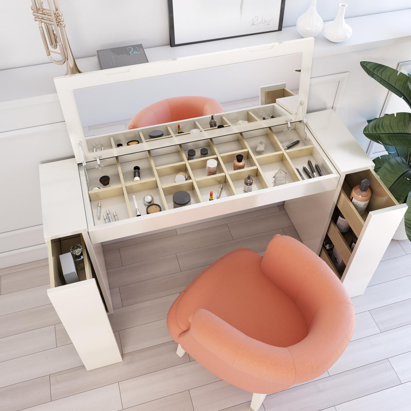 Mahaan Dressing Table with Mirror