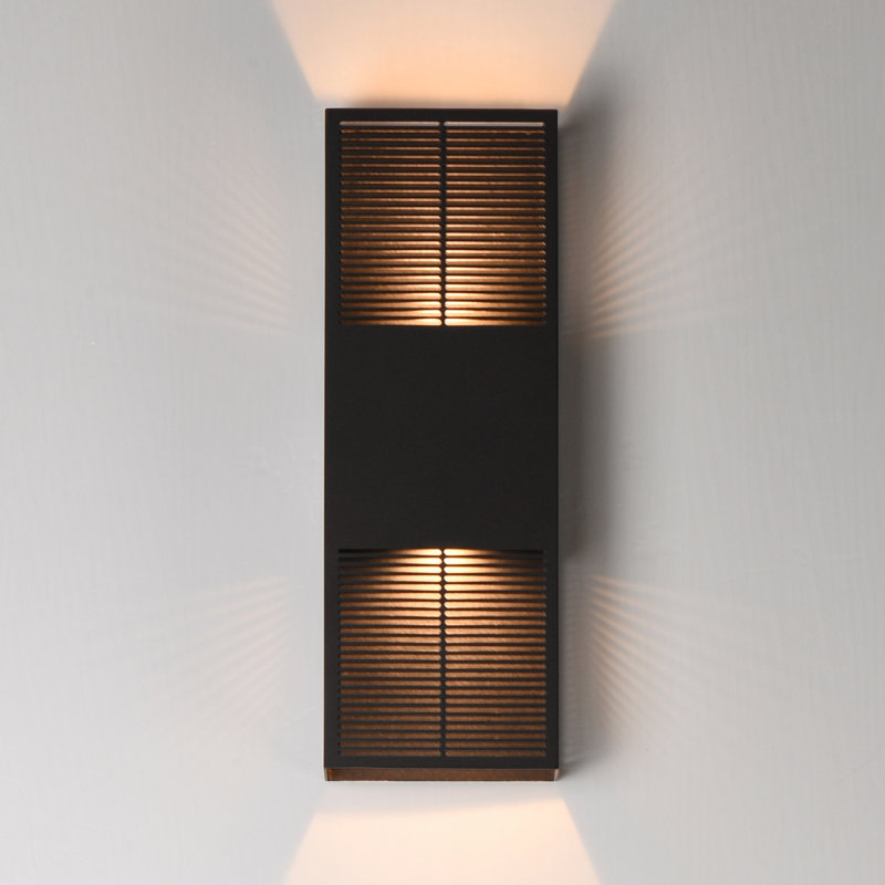 Grille-Fixation murale d'extérieur, H 18 po x l 6,25 po x P 3,25 po, Bronze architectural
