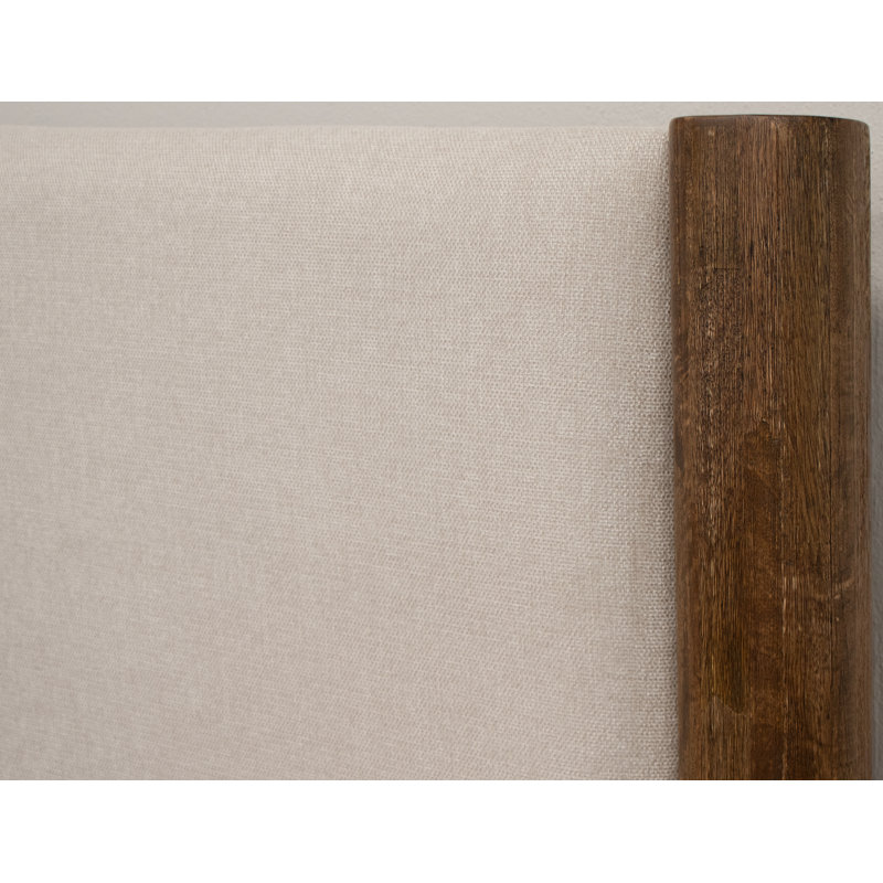 Olimpia Upholstered Platform Bed