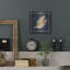 Luxe métal Art «Seashell On Navy V» par Cindy Jacob «Seashell On Navy V» par Cindy Jacobs