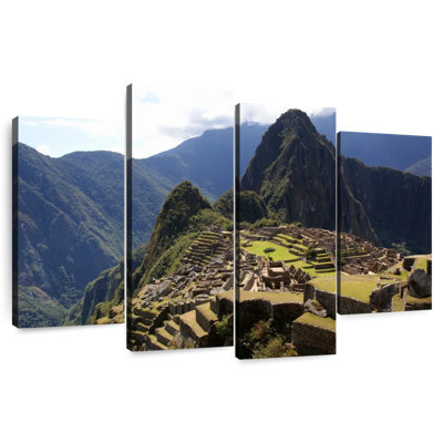 Lilie Mysterious Machu Picchu