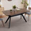 Table de salle à manger en bois