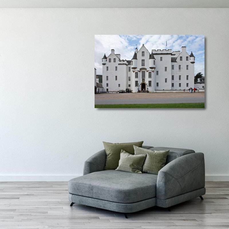 Blair Castle, 27" H x 40" W