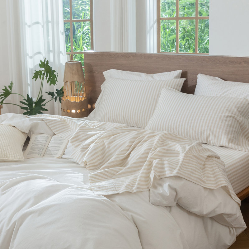 Ensemble de draps 100% coton lavé MooMee, Full Sheet Set with 2 Pillowcases, Rayures classiques: gris lait d'amande et blanc