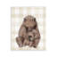Plaque murale en forme de vichy «Tender Bear Hug» par Daphne Polselli