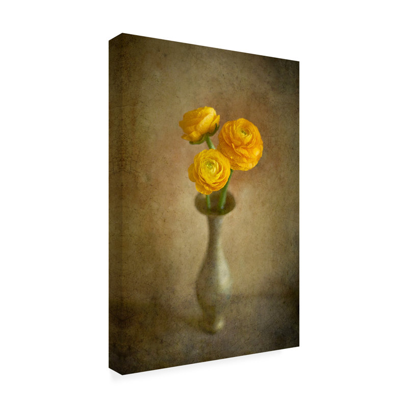 Bouton d'or jaune sur toile, L 16 po x H 24 po