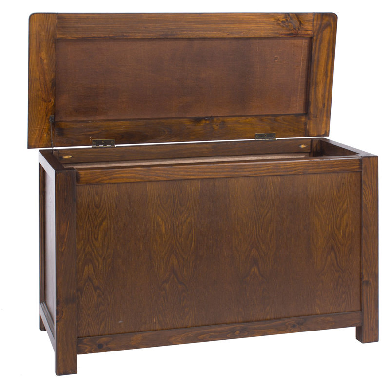 Pittsfield Wooden large Blanket Chest and ottoman