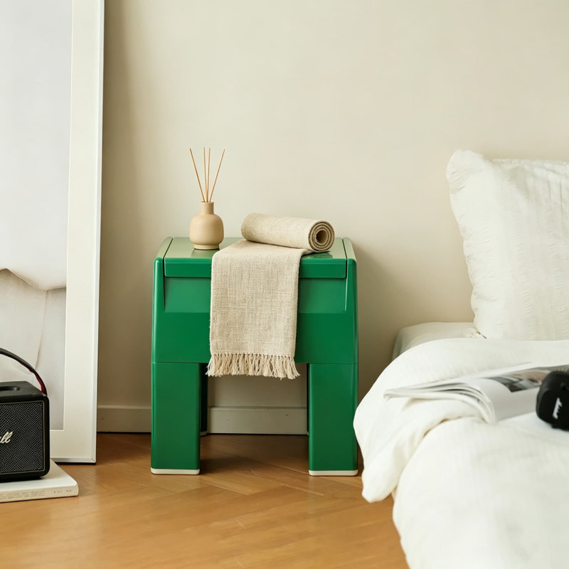 Table de chevet avec espace de rangement, table de bout multifonctionnelle en plastique ABS pour chambre à coucher, dortoir et petits espaces, assemblage facile, 11,8 x 15 x 15,7 pouces, vert