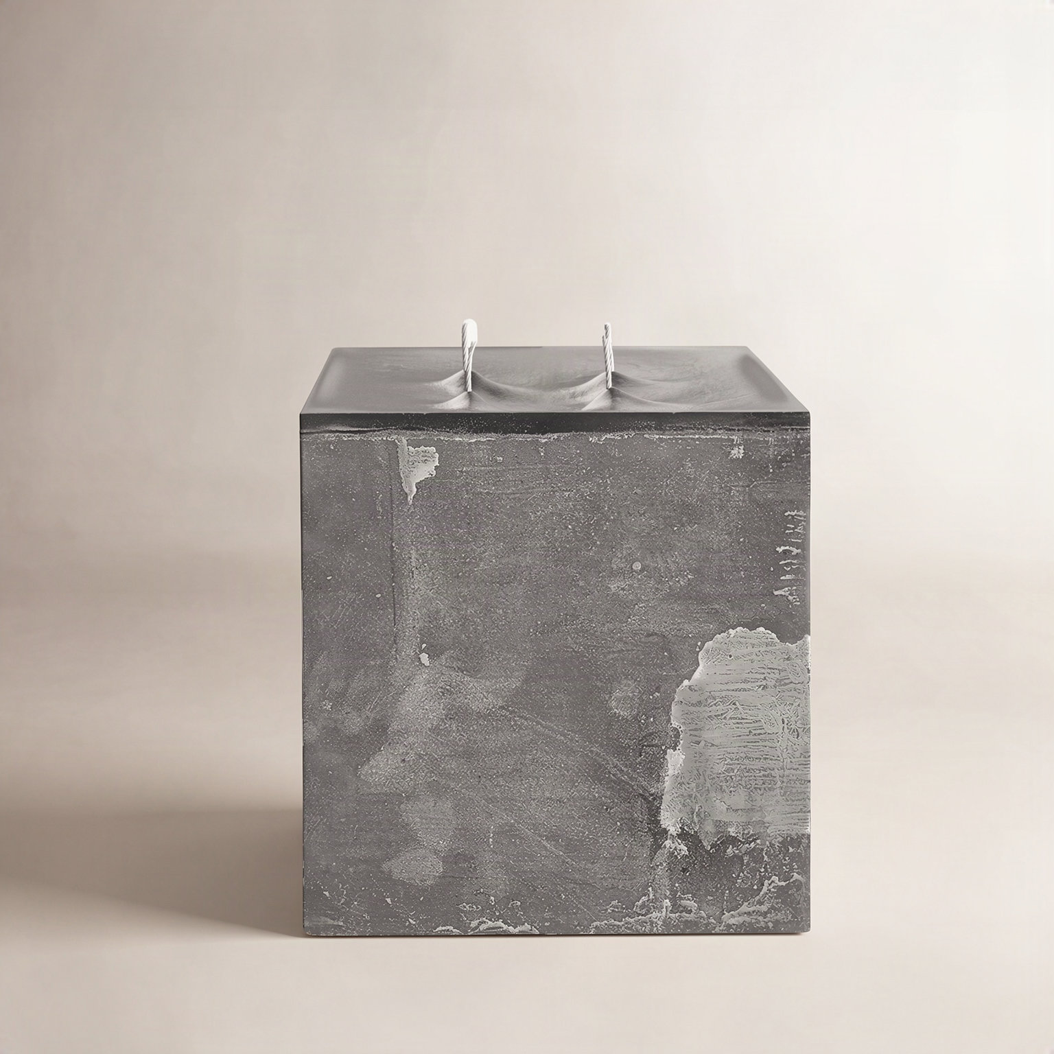 4-Wick Pillar Candle, Anthracite
