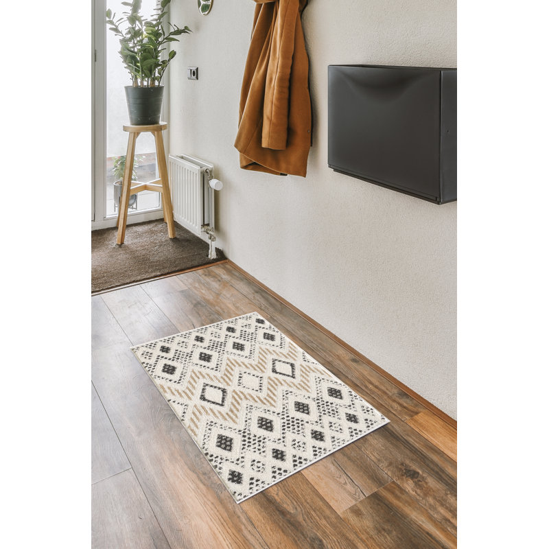 Kearyn Modern Geometric Chevron Area Rug in Brown/Gray/Beige, Rectangle 2' x 3'