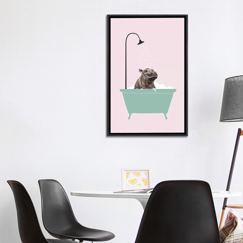 Hippopotame dans une baignoire, art encadré, H 48 po x l 32 po x P 1,5 po, Toile avec cadre noir patiné