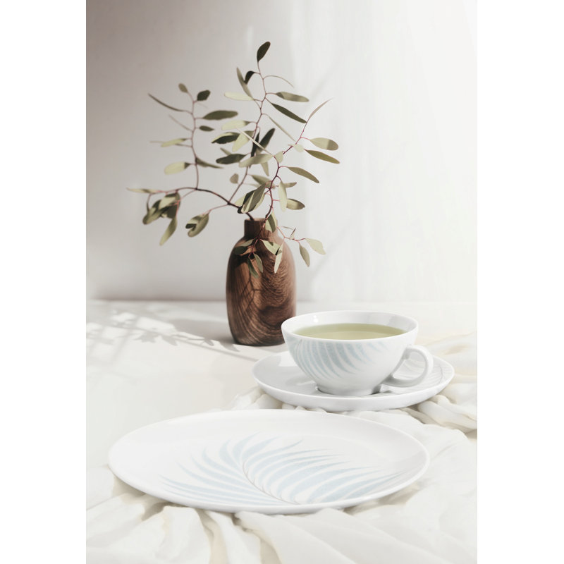 18 Piece Porcelain Dinnerware Set - Service for 6
