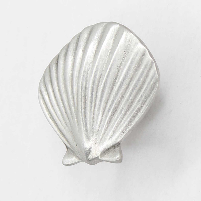 1 1/2" Seashell Knob, Brushed Nickel, 1.5" L x 1.5" W, 2