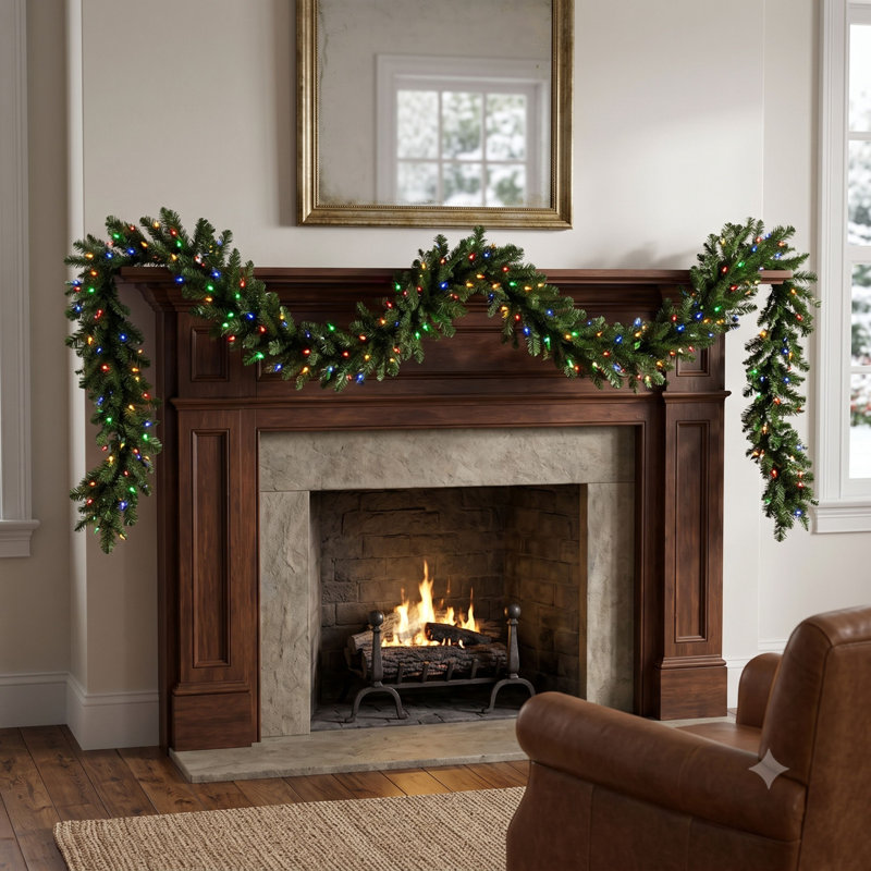 Natural Cut Cierra Garland 9ft Pre-Lit