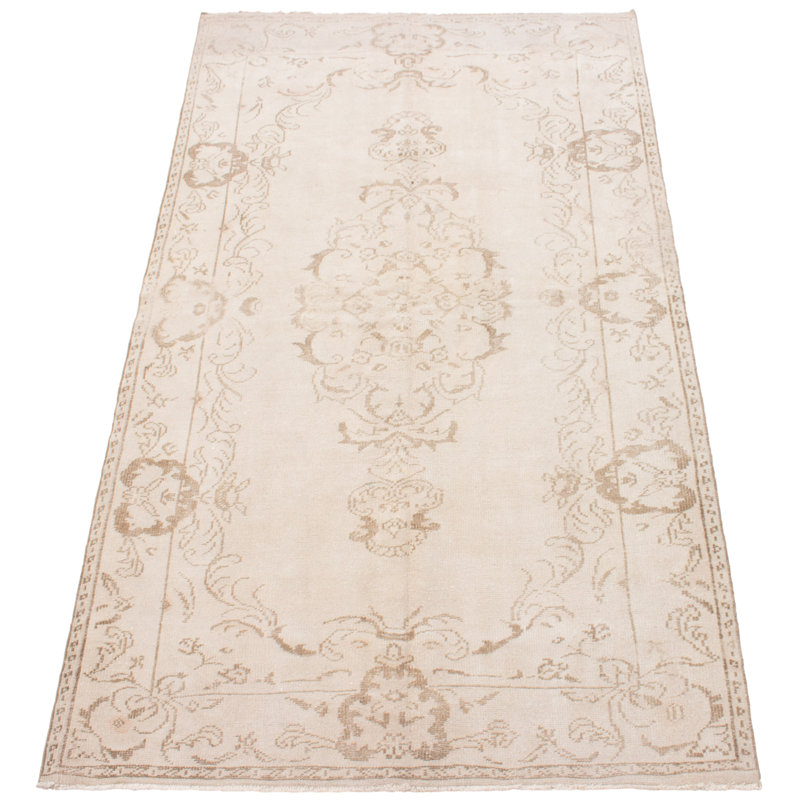 Tapis beige à transition de couleur 5 pi 10 po x 10 pi 4 po